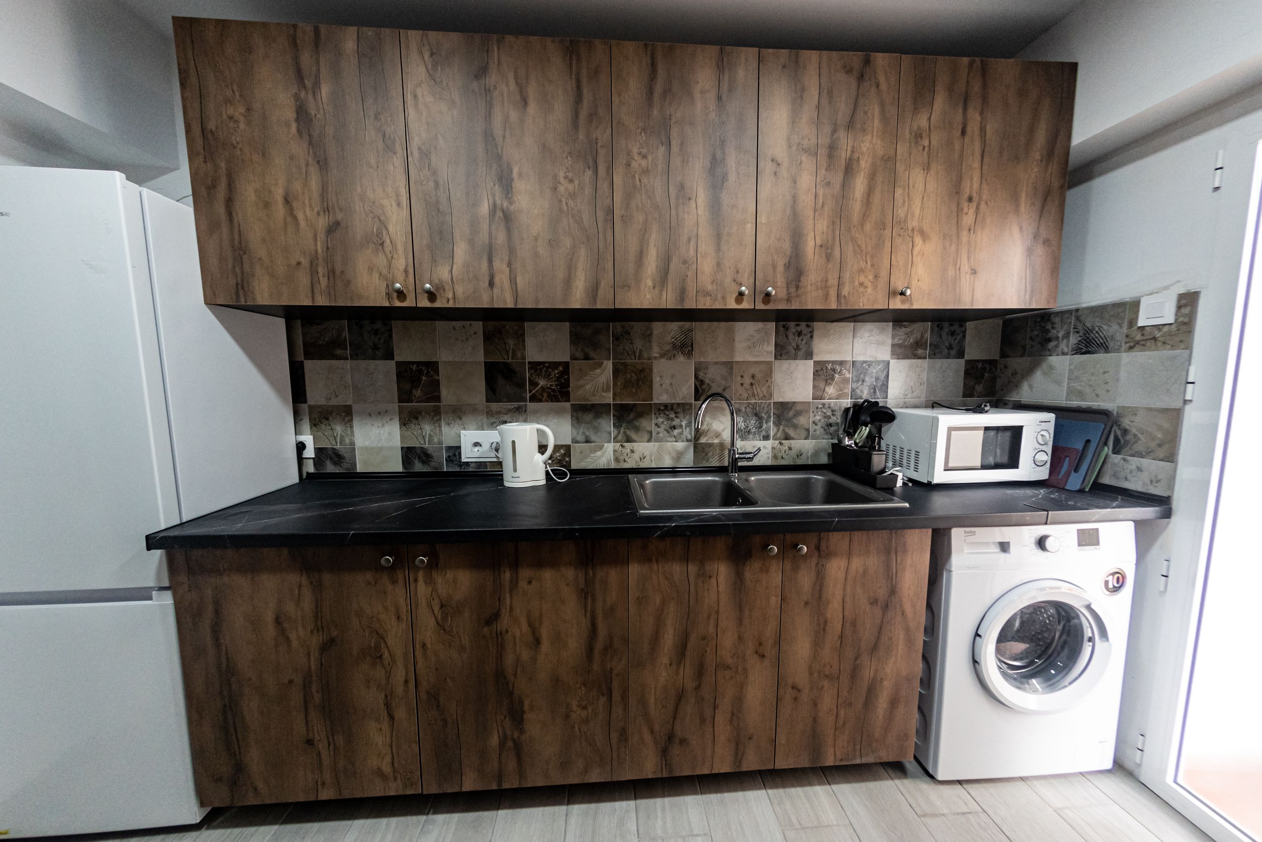 Cocina moderna con encimera